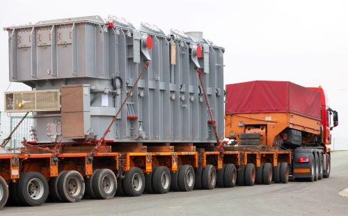 FTL Transport von Bauteilen mit LKW