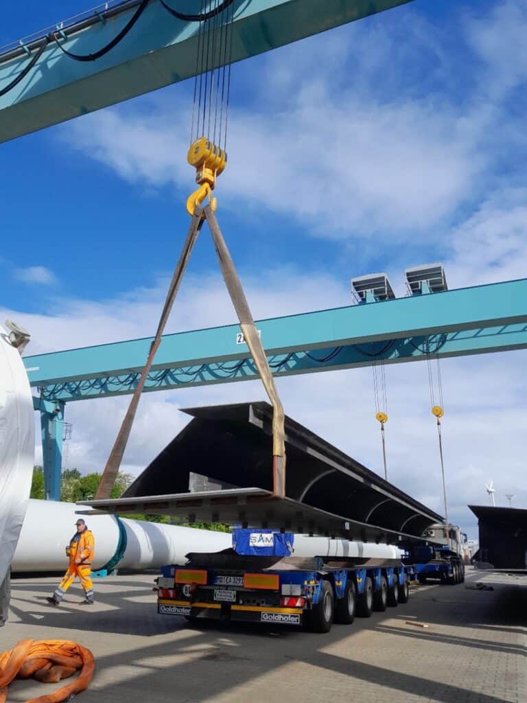 Sternbrücke Hamburg: ARNOLD SCHWERLAST meistert eines der anspruchsvollsten Schwerlastprojekte Deutschlands